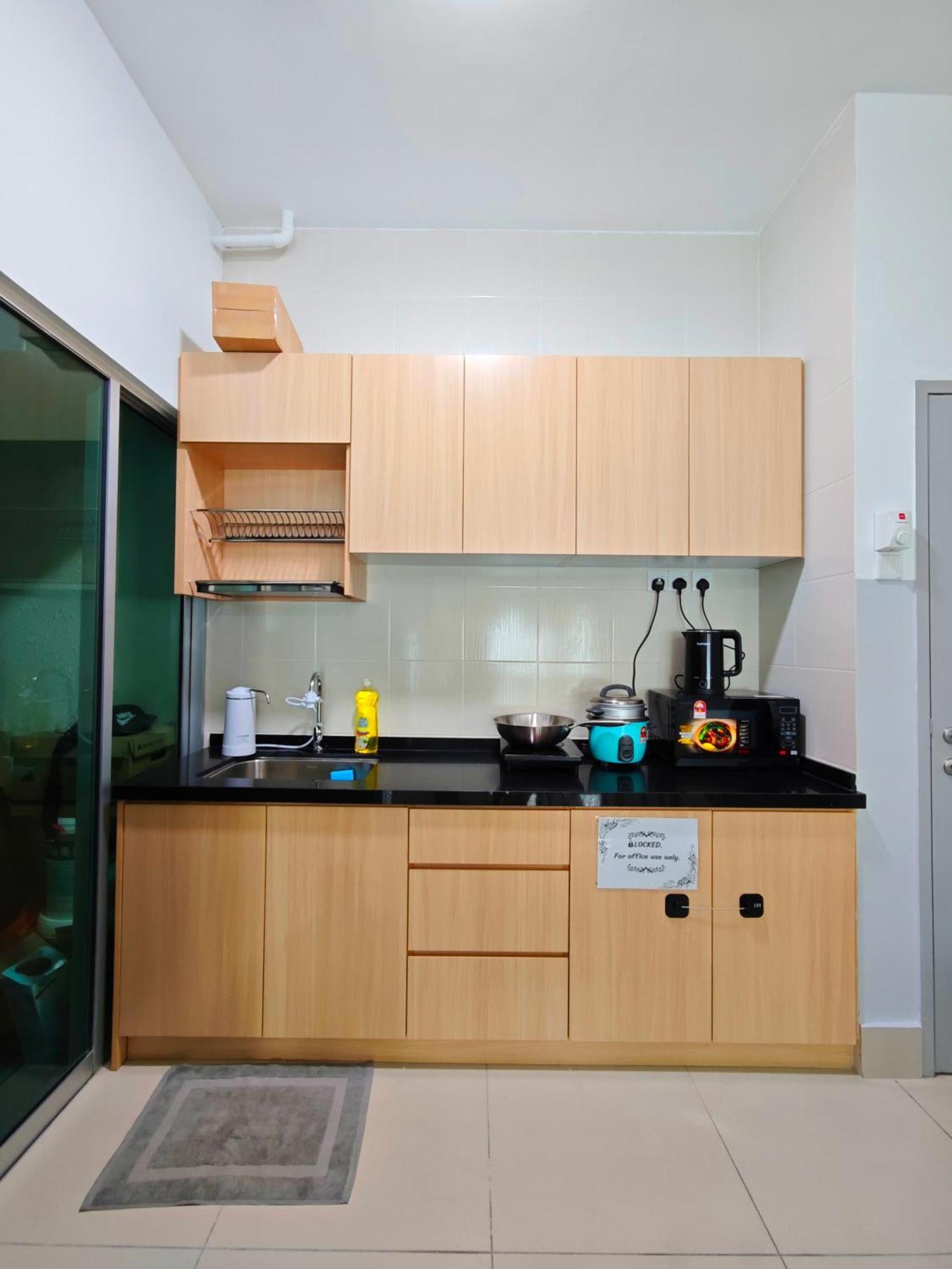 Razak City 2 Or 3 Bedroom Klcc View Sungai Besi, Kuala Lumpur Exterior photo