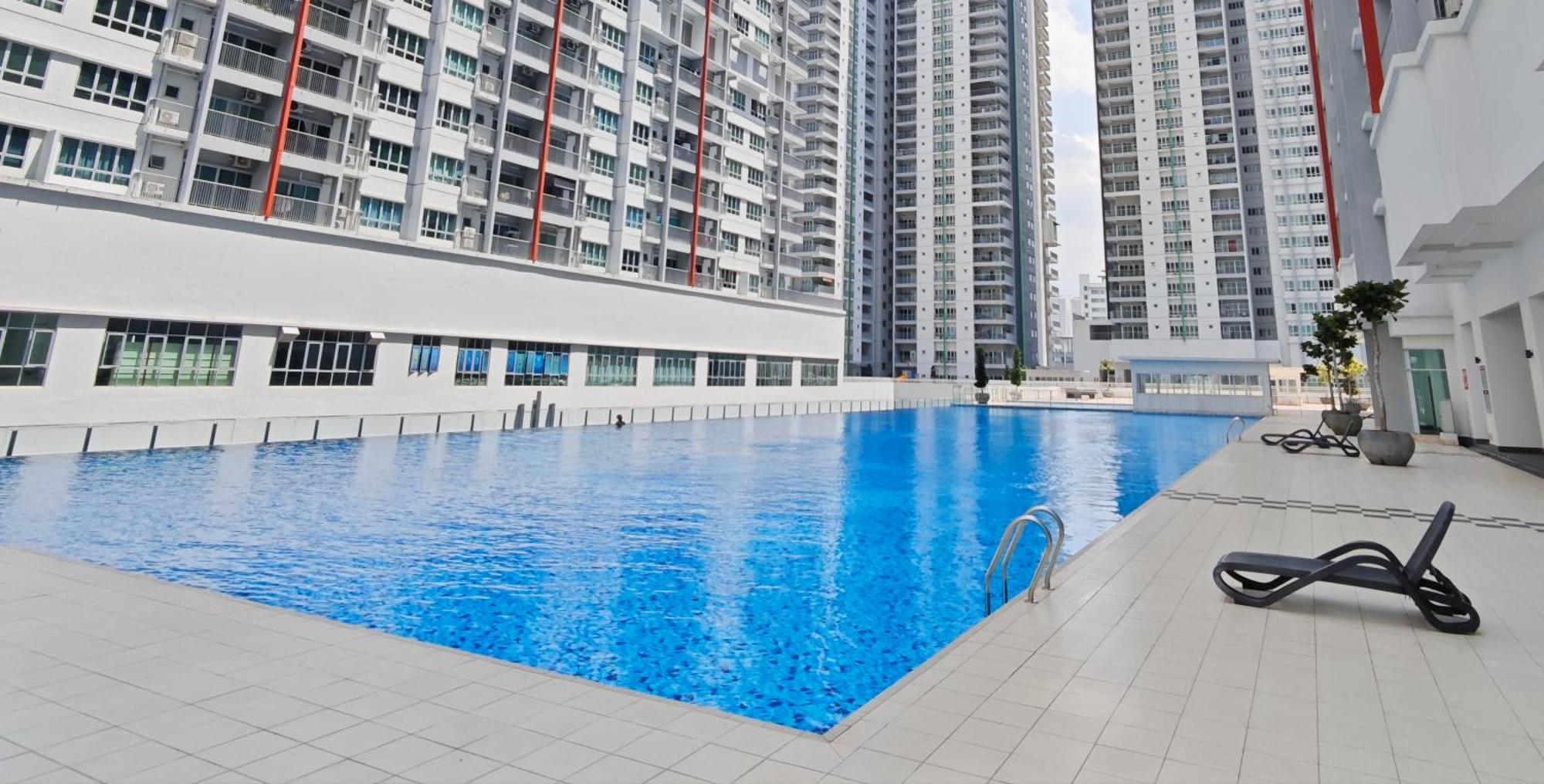 Razak City 2 Or 3 Bedroom Klcc View Sungai Besi, Kuala Lumpur Exterior photo